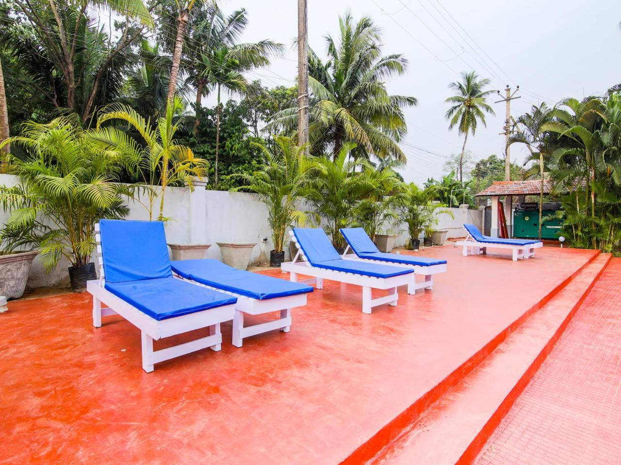 Oyo 22056 Arambol Plaza Beach Resort المظهر الخارجي الصورة
