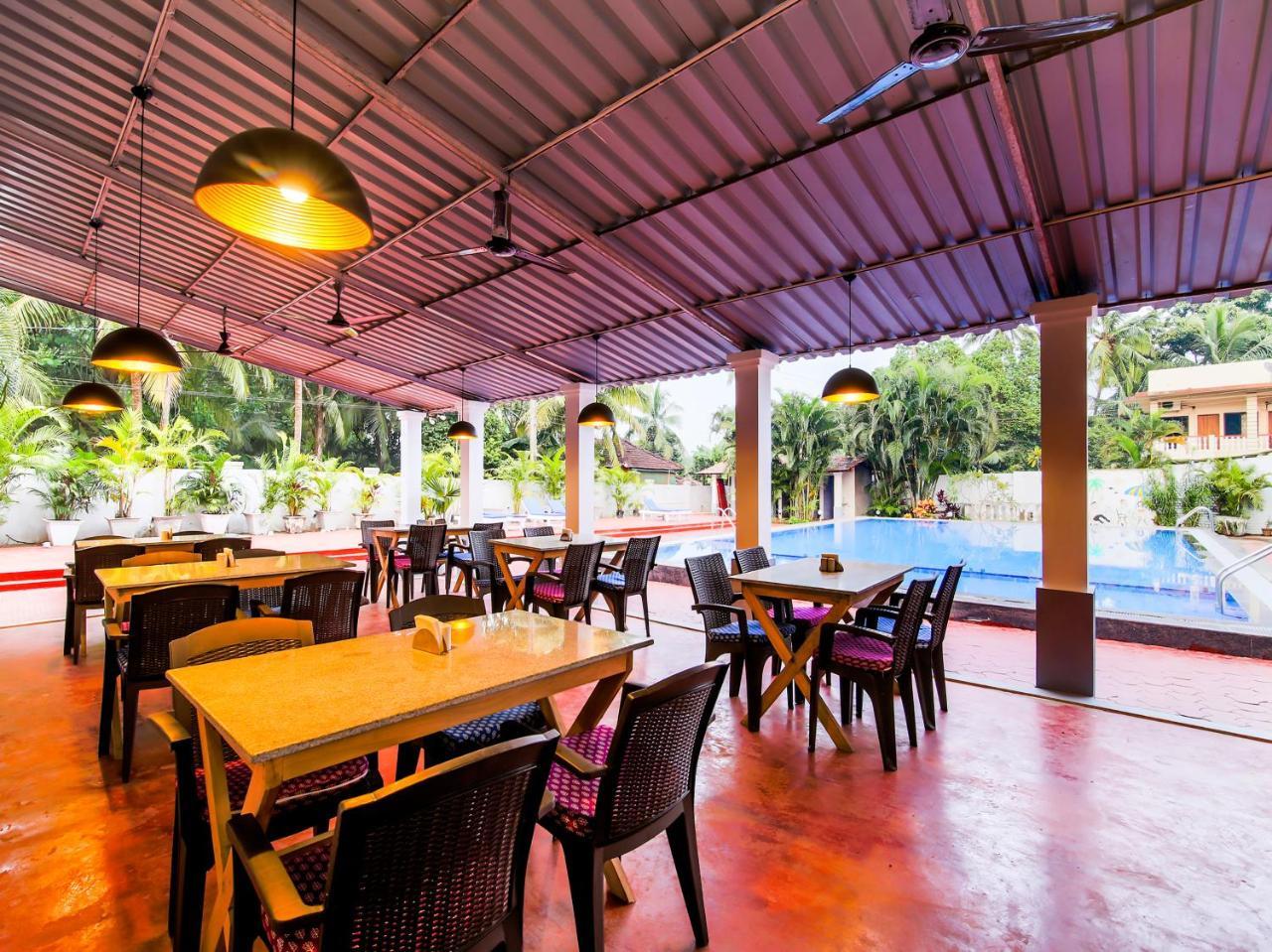 Oyo 22056 Arambol Plaza Beach Resort المظهر الخارجي الصورة
