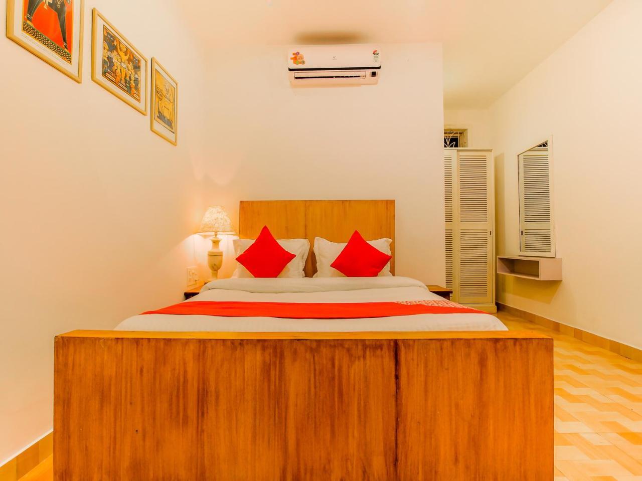Oyo 22056 Arambol Plaza Beach Resort المظهر الخارجي الصورة