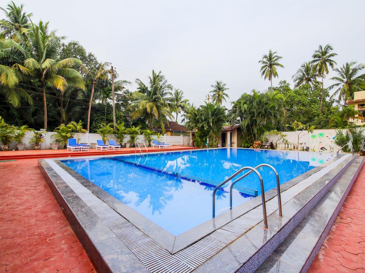 Oyo 22056 Arambol Plaza Beach Resort المظهر الخارجي الصورة