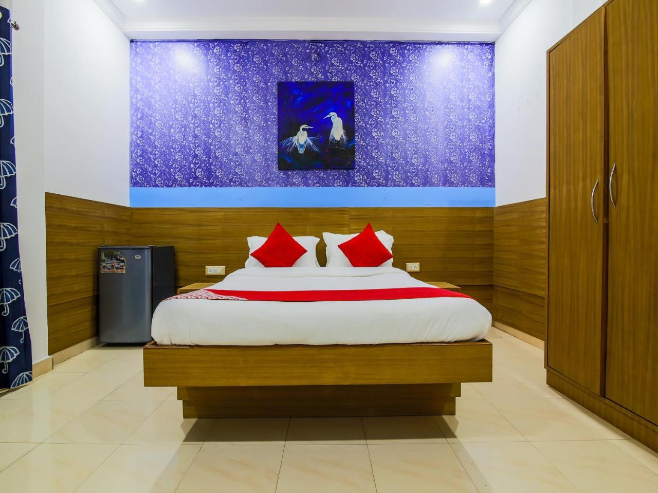 Oyo 22056 Arambol Plaza Beach Resort المظهر الخارجي الصورة