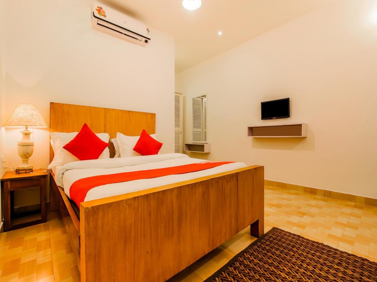 Oyo 22056 Arambol Plaza Beach Resort المظهر الخارجي الصورة