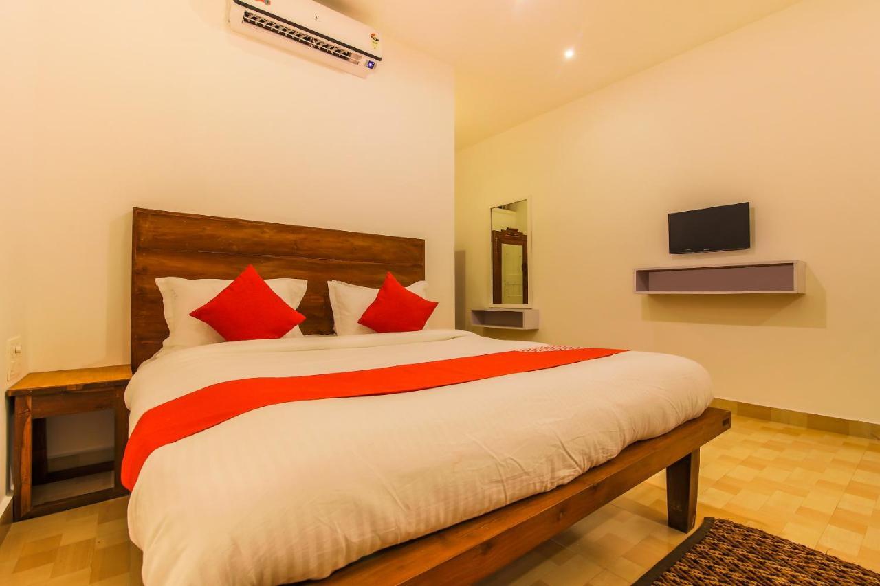 Oyo 22056 Arambol Plaza Beach Resort المظهر الخارجي الصورة